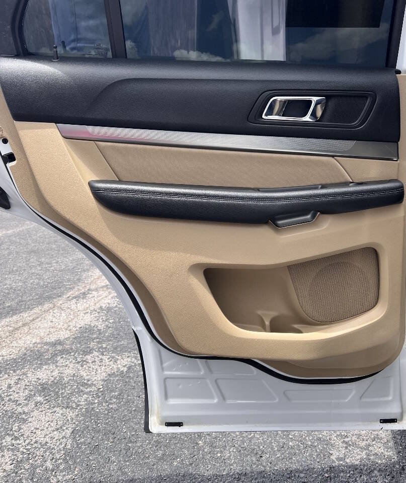 Used 2017 Ford Explorer 4WD image 12