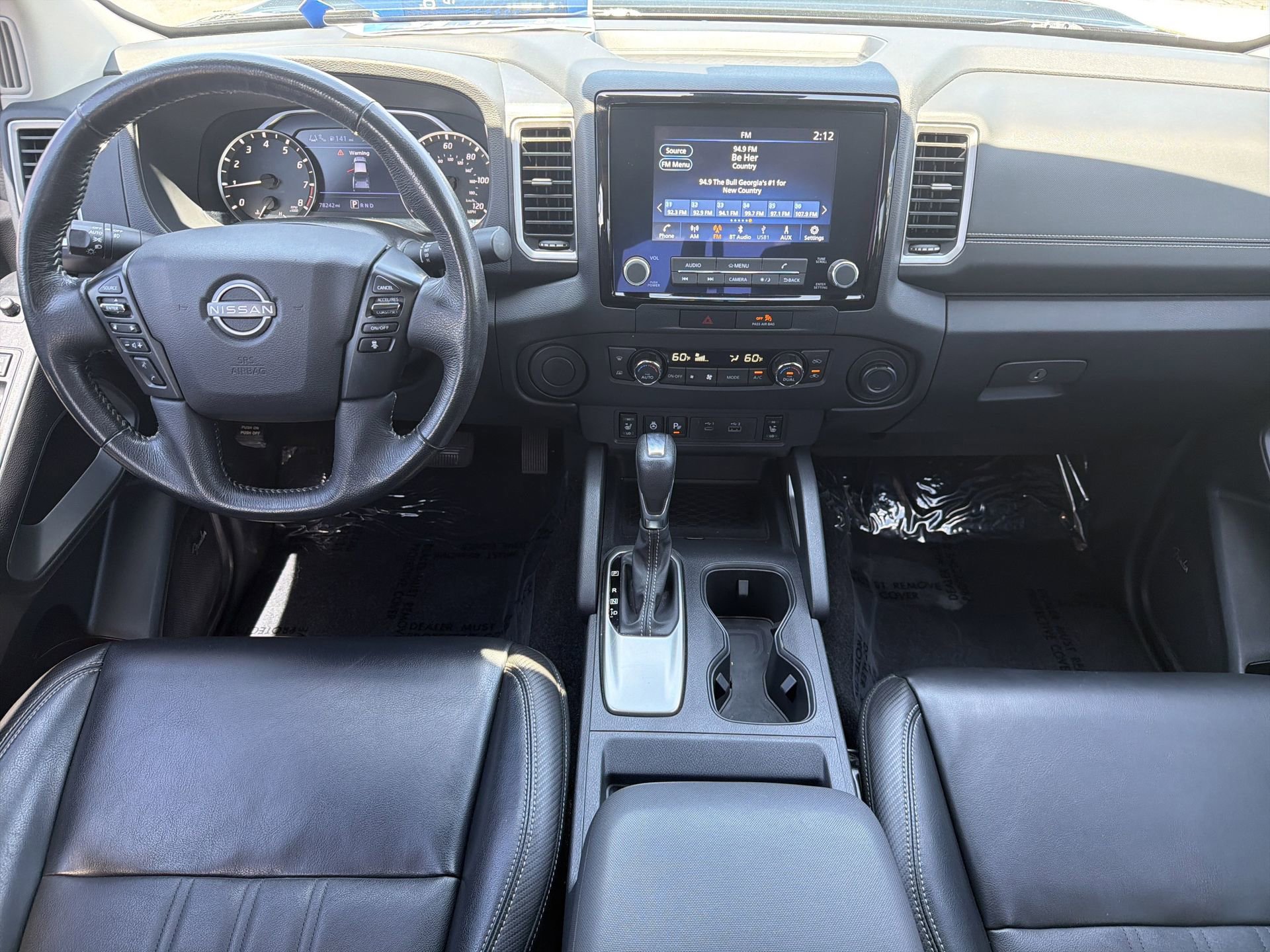 Used 2022 Nissan Frontier SV w/ SV Premium Package image 2