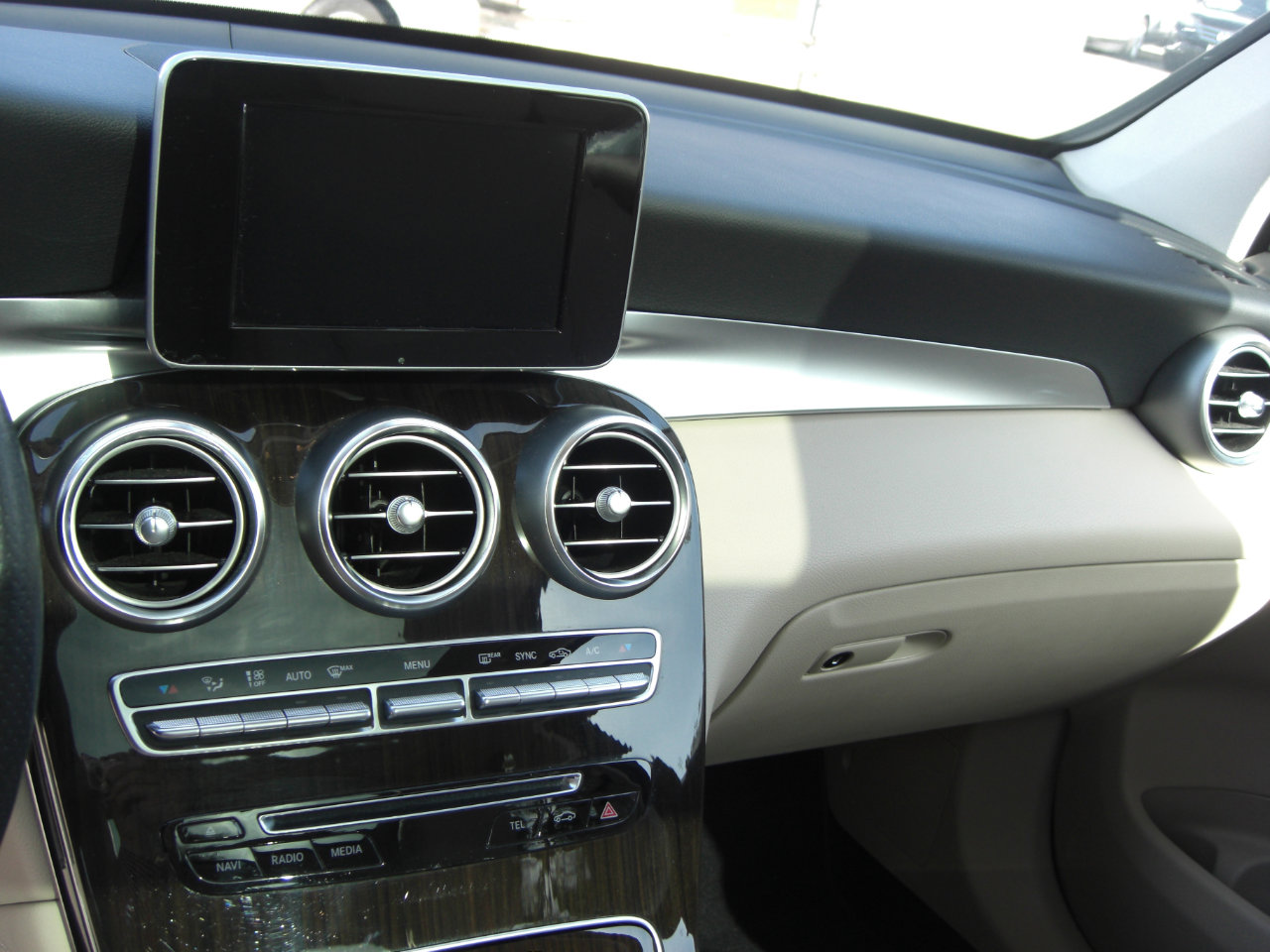 Used 2017 Mercedes-Benz GLC 300 image 10