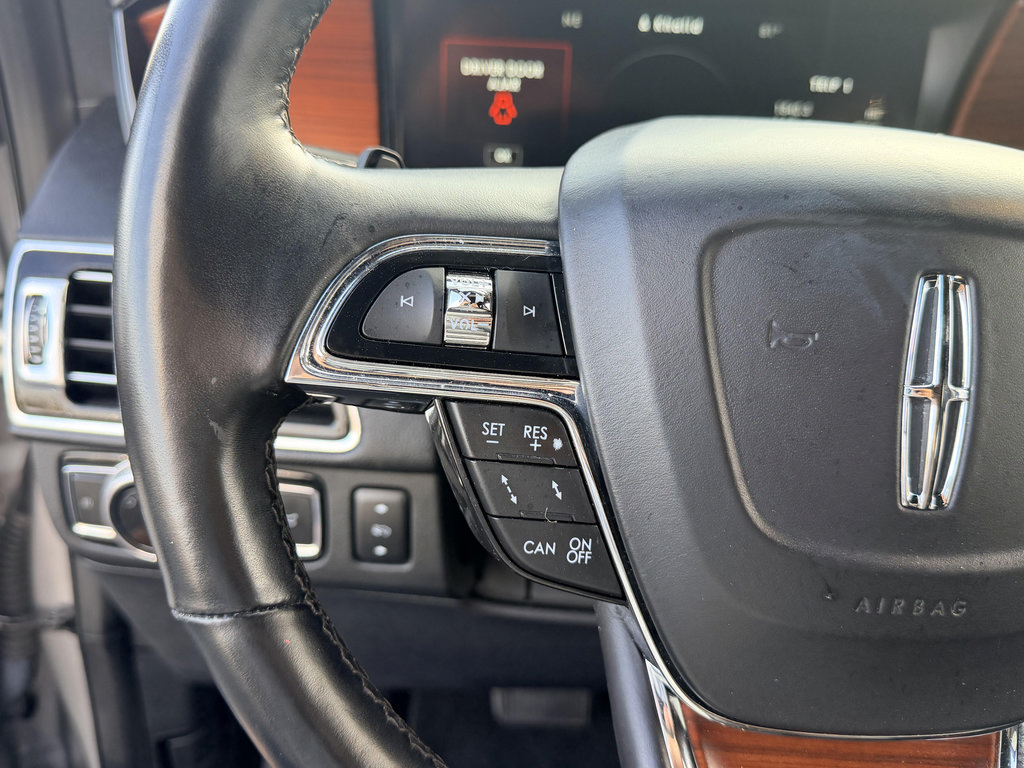 Used 2021 Lincoln Navigator L Reserve w/ Luxury Package AWD/4WD image 16