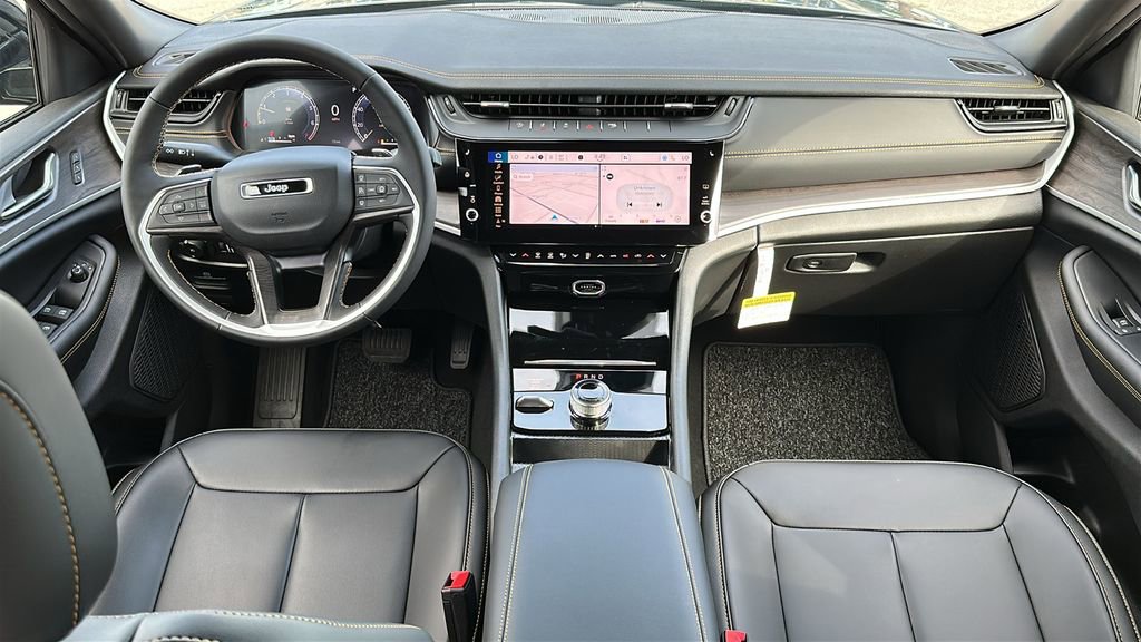 New 2026 Jeep Grand Cherokee Limited AWD/4WD image 17
