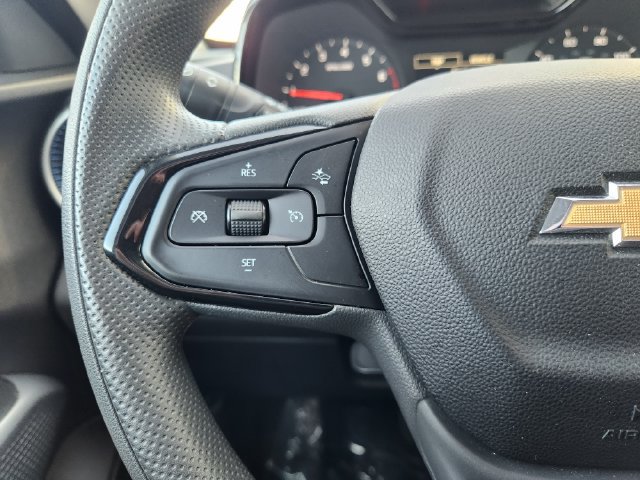 Used 2026 Chevrolet Trax LS FWD image 29