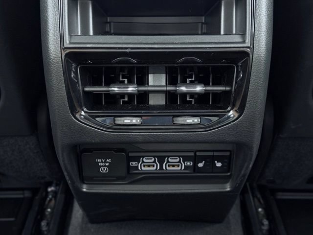 Used 2025 Jeep Grand Cherokee Limited AWD/4WD image 23