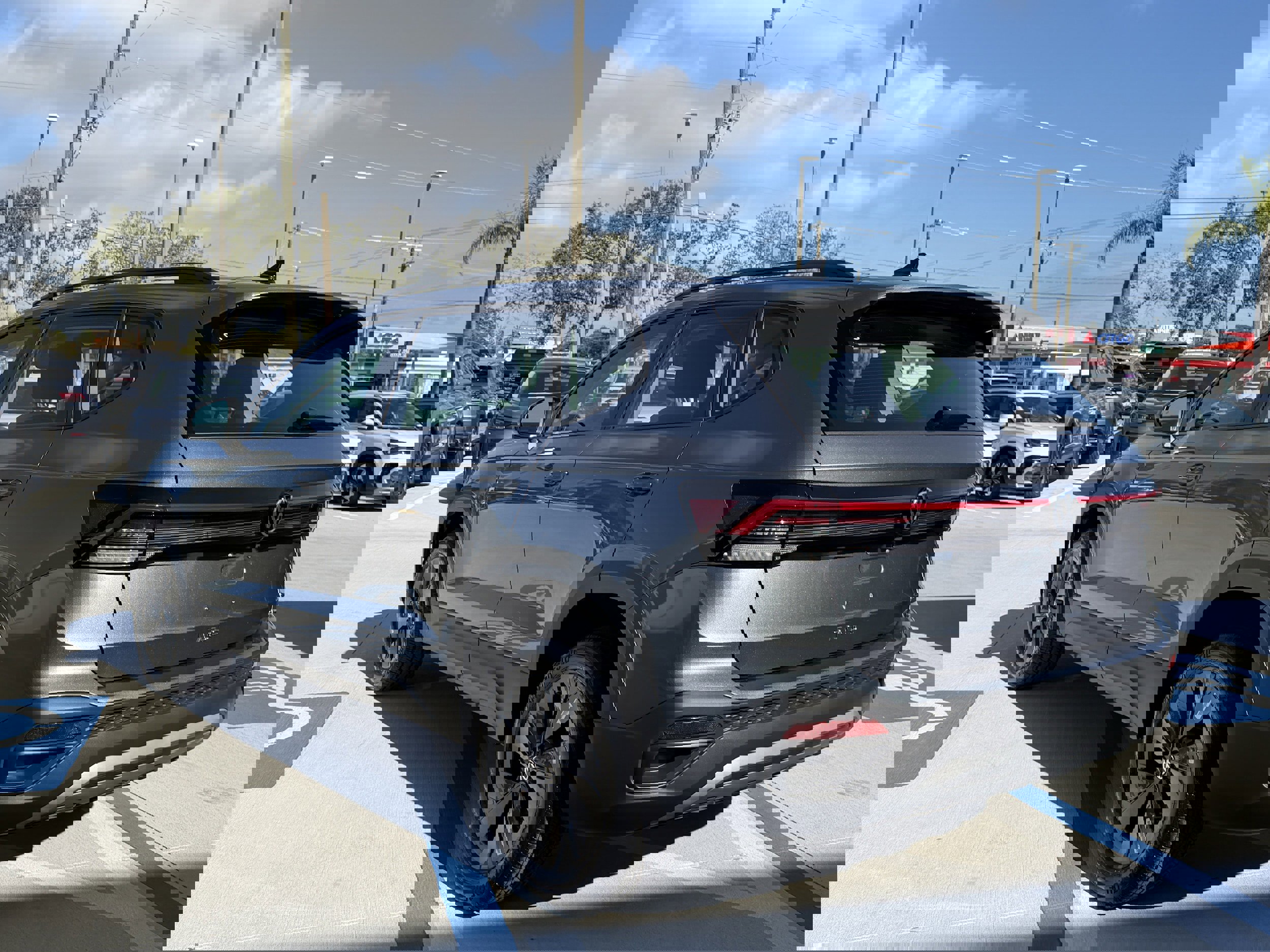 New 2026 Volkswagen Taos S image 5