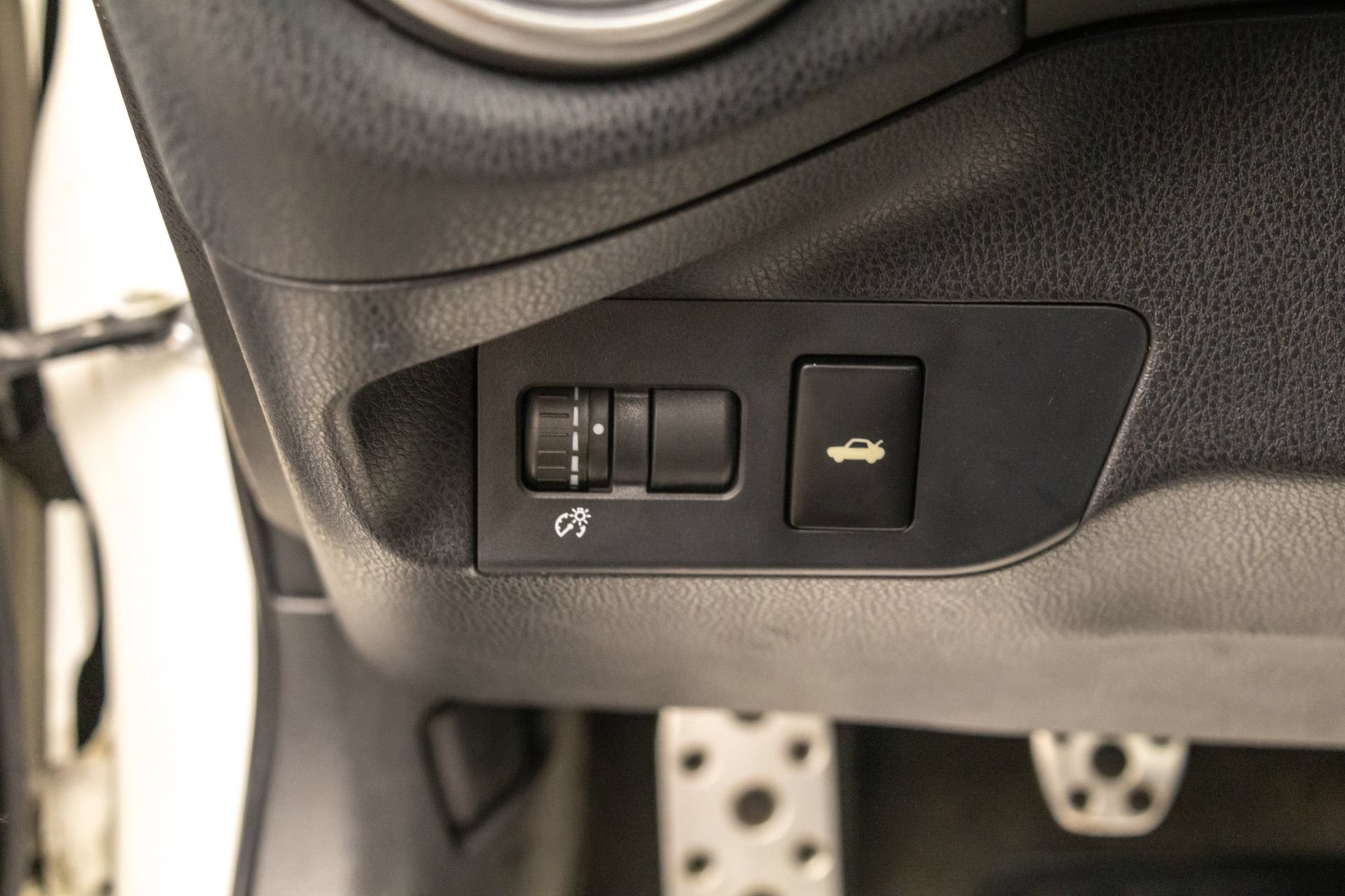 Used 2015 Scion FR-S RWD image 18