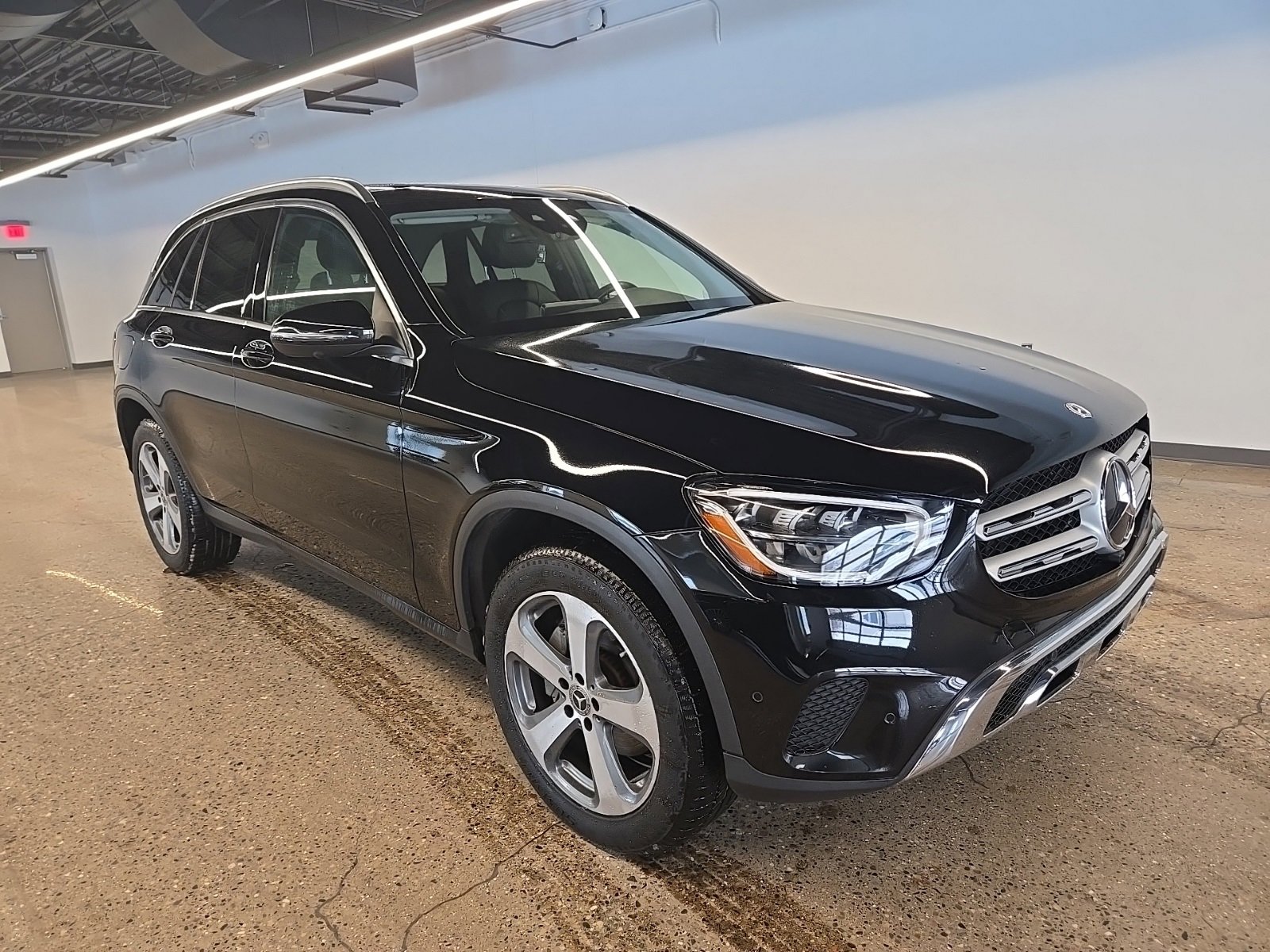 Used 2021 Mercedes-Benz GLC 300 4MATIC image 7