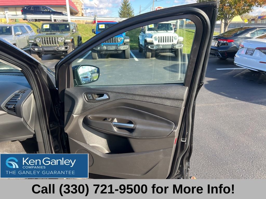 Used 2019 Ford Escape SEL image 59