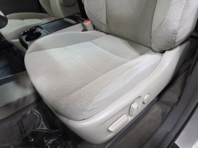 Used 2016 Toyota Sienna LE image 27