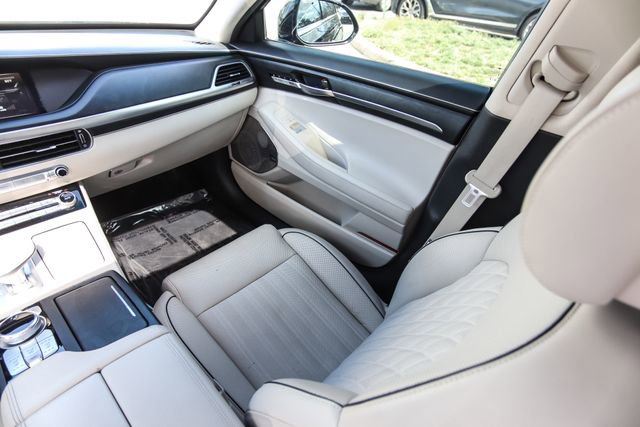 Used 2020 Genesis G90 3.3T Premium image 44