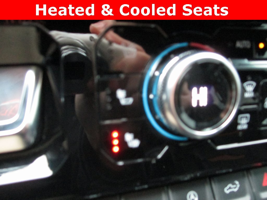 Certified 2022 GMC Sierra 1500 AT4 w/ AT4 Premium Package image 16