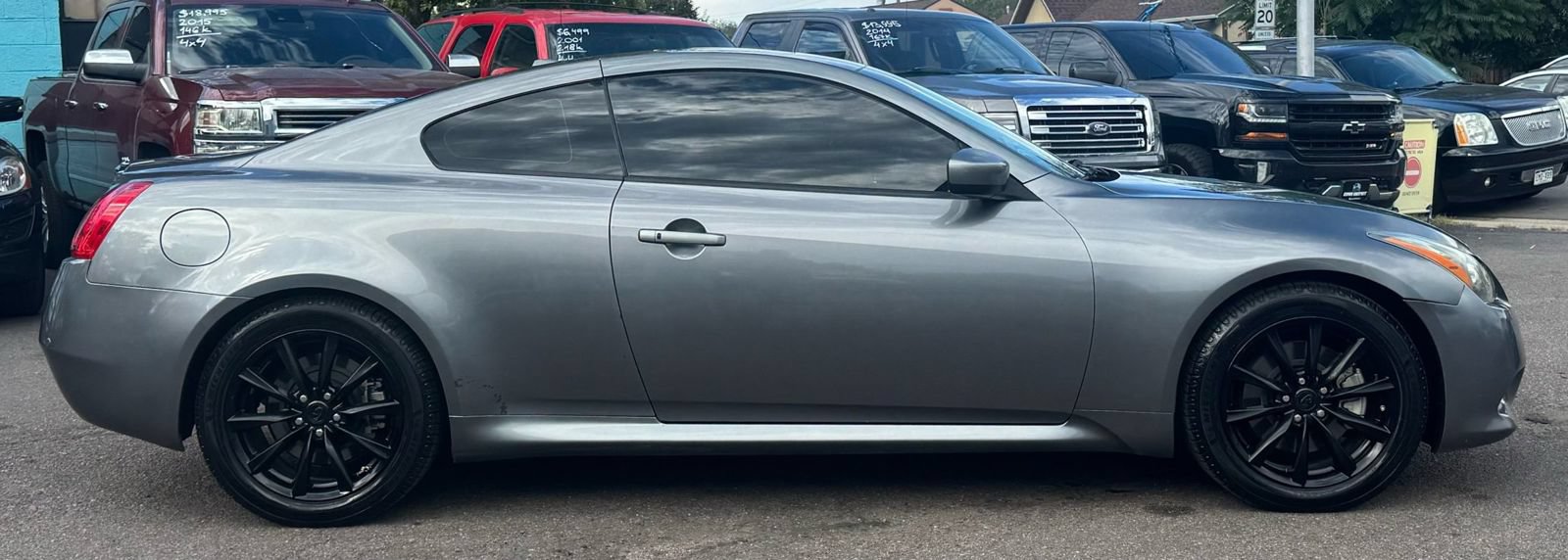 Used 2011 INFINITI G37 Journey w/ Premium Pkg RWD image 2