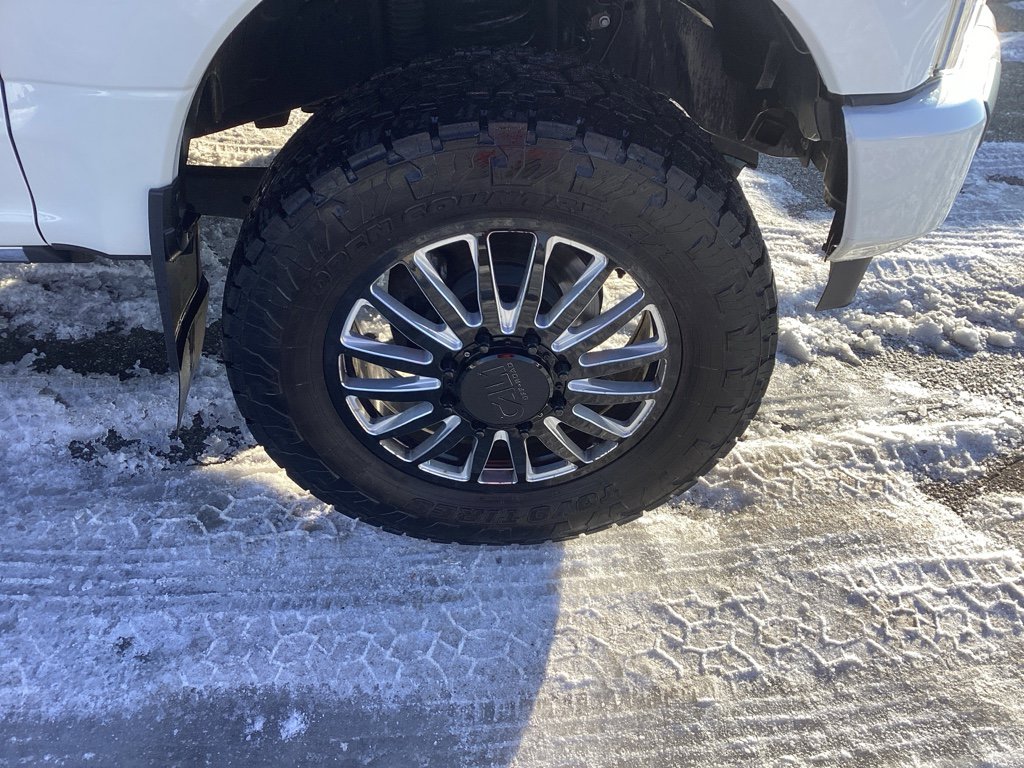 Used 2022 Ford F350 Platinum w/ Snow Plow Prep Package image 7