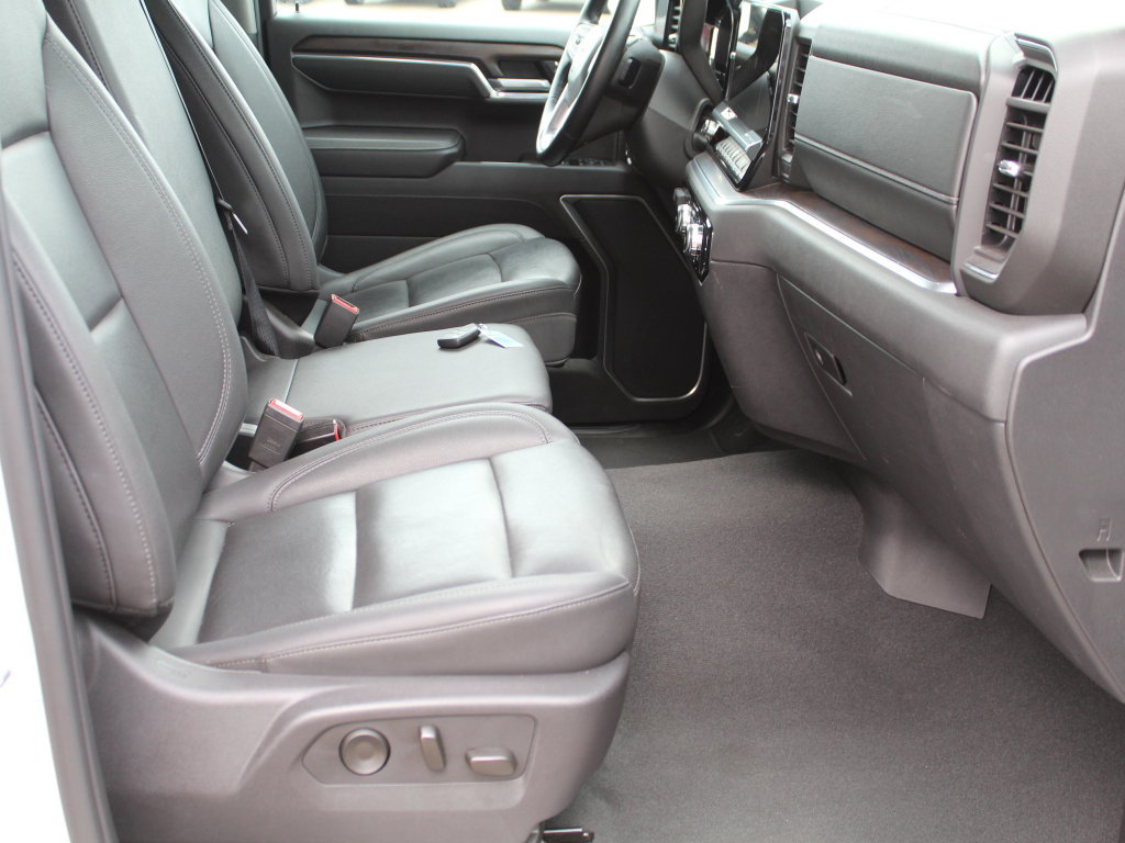 Used 2025 GMC Sierra 1500 SLT AWD/4WD image 12