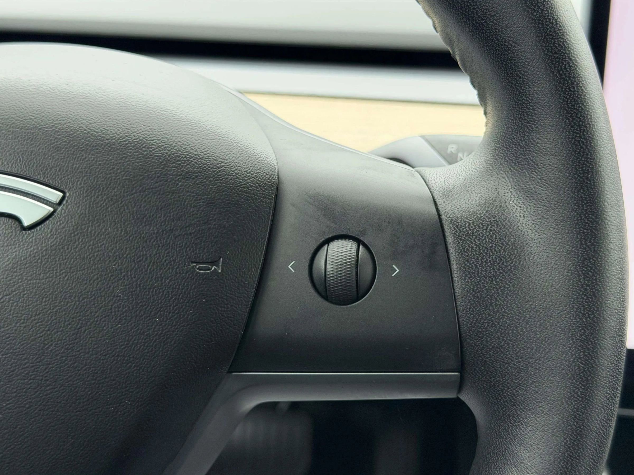 Used 2019 Tesla Model 3 Standard Range Plus image 30