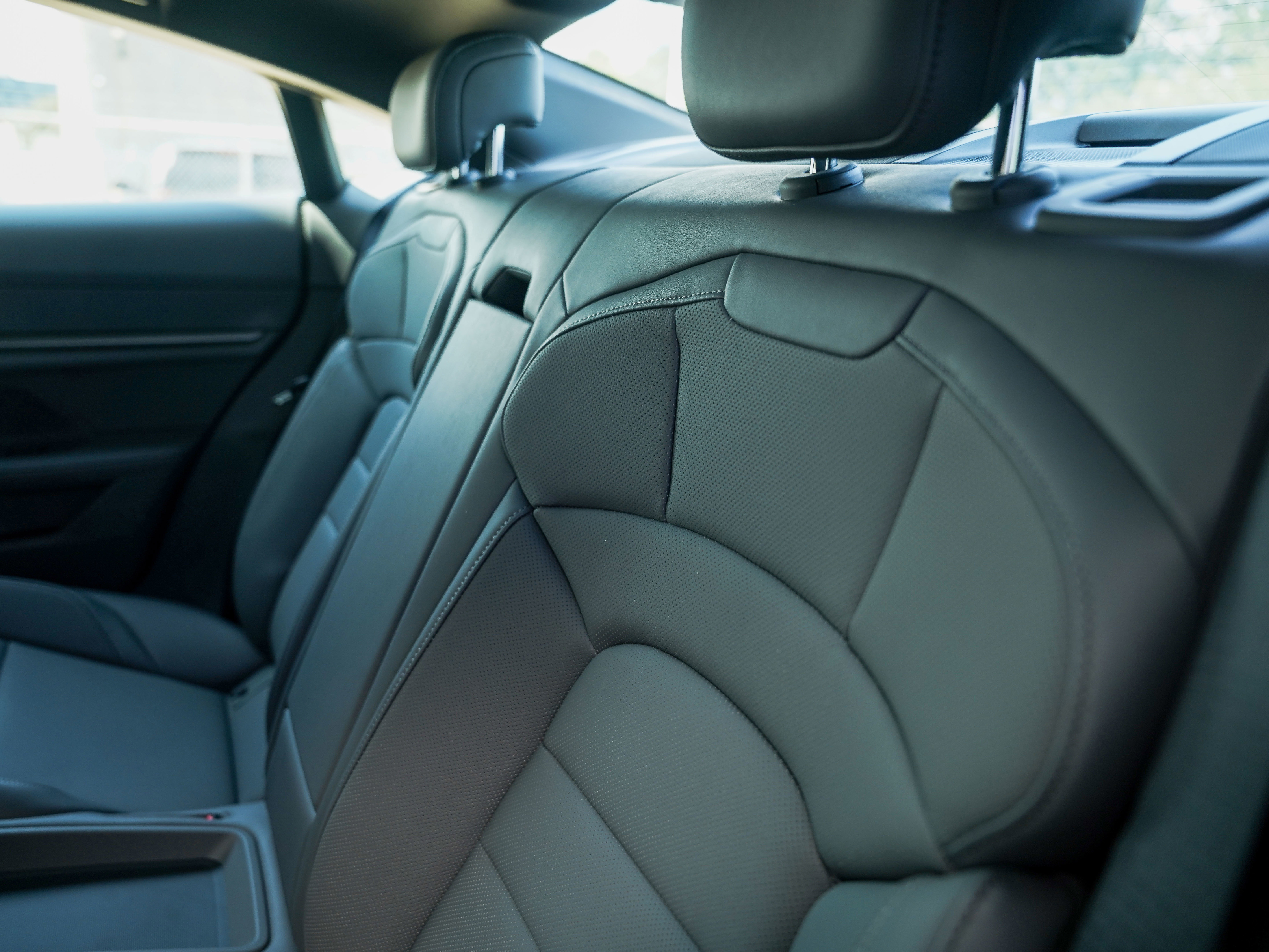 New 2025 Porsche Taycan image 28