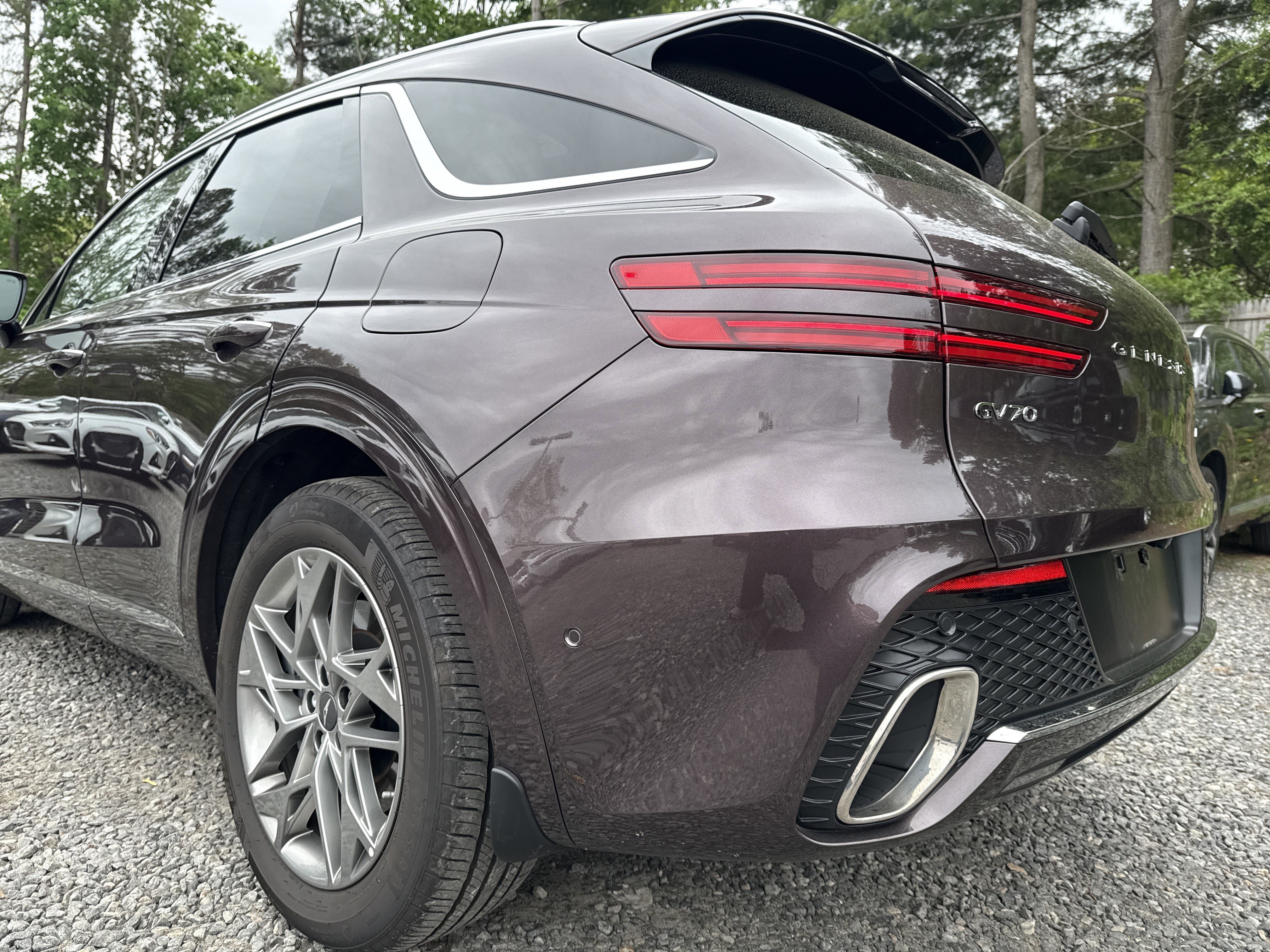 Used 2023 Genesis GV70 2.5T w/ Advanced Package AWD/4WD image 12