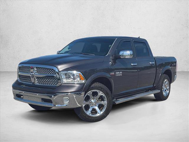 Used 2017 RAM 1500 Laramie w/ Convenience Group AWD/4WD image 4