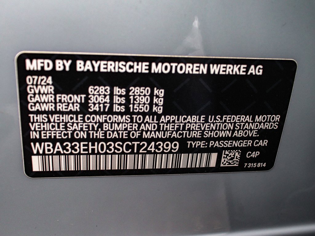 Used 2025 BMW 740i xDrive image 18