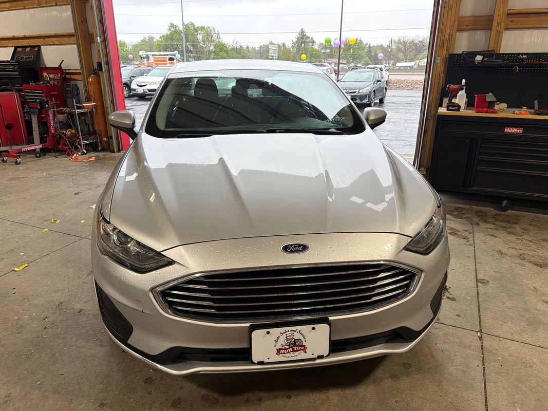 Used 2019 Ford Fusion SE FWD image 5
