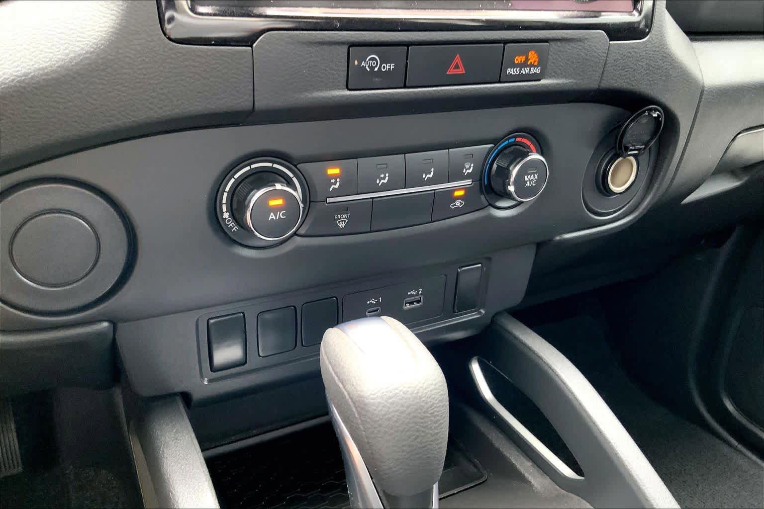 Used 2024 Nissan Frontier SV RWD image 35