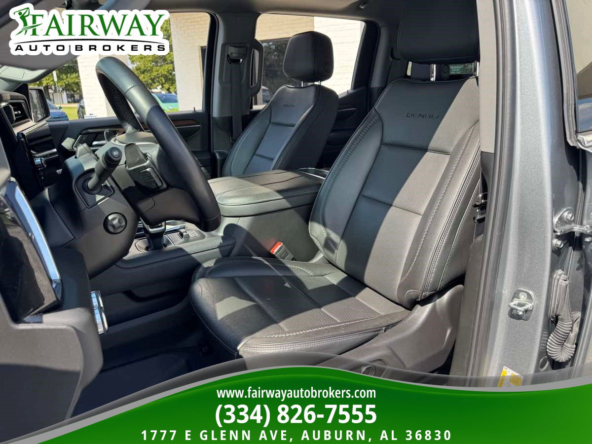 Used 2024 GMC Sierra 1500 Denali AWD/4WD image 9