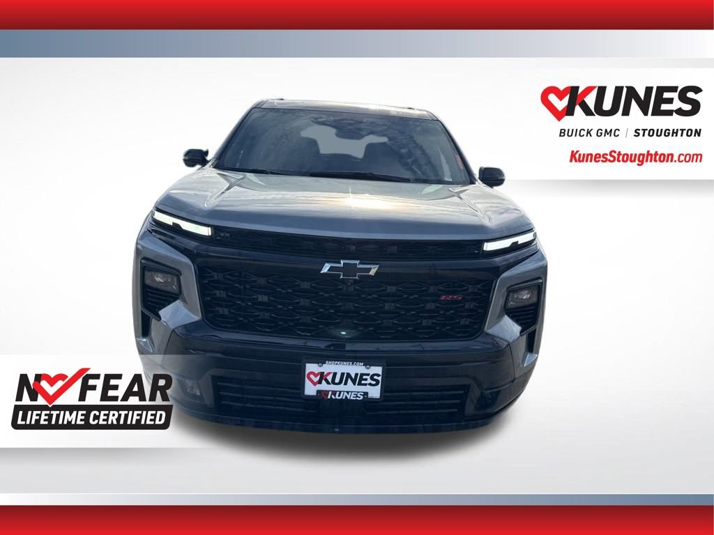 Used 2025 Chevrolet Traverse RS image 5