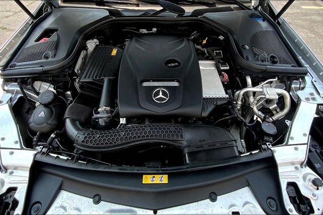 Used 2019 Mercedes-Benz E 300 4MATIC image 26