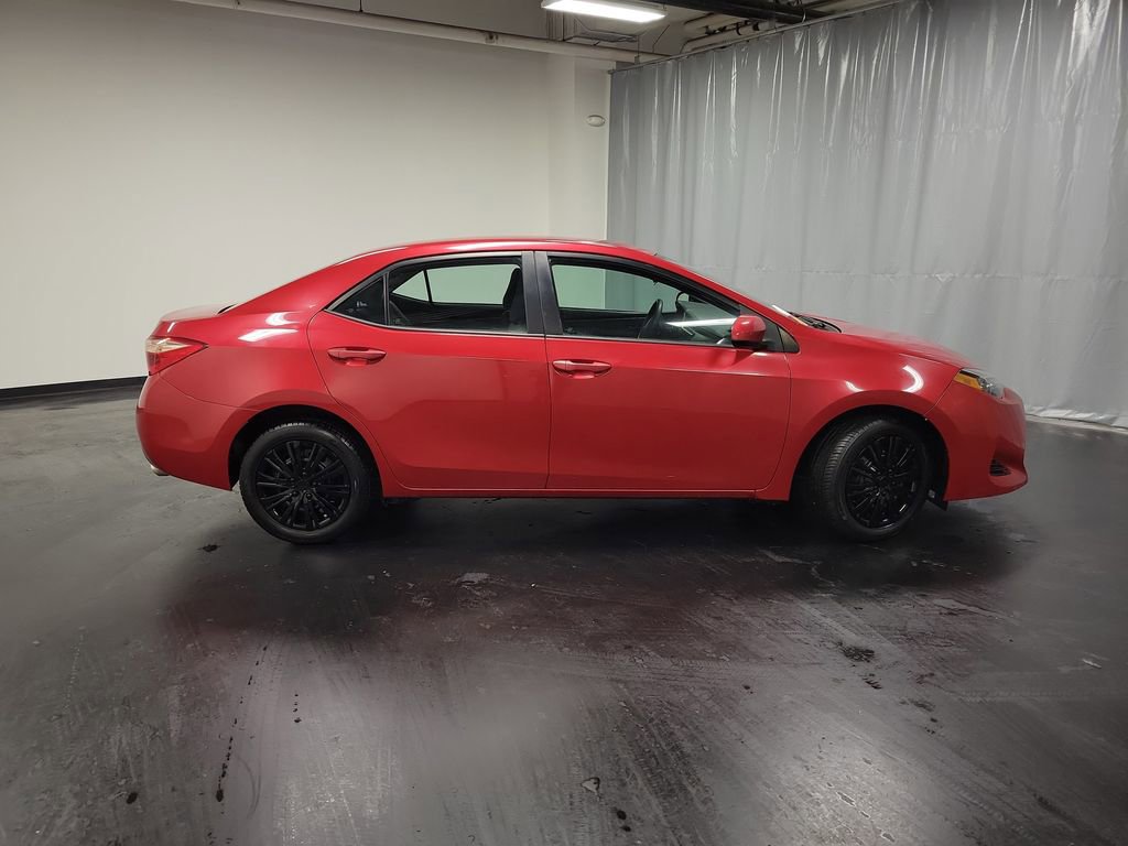 Used 2018 Toyota Corolla LE w/ Carpet Mat Package (TMS) image 9