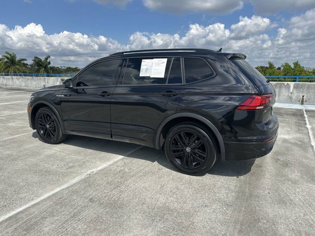 Used 2022 Volkswagen Tiguan SE R-Line image 18