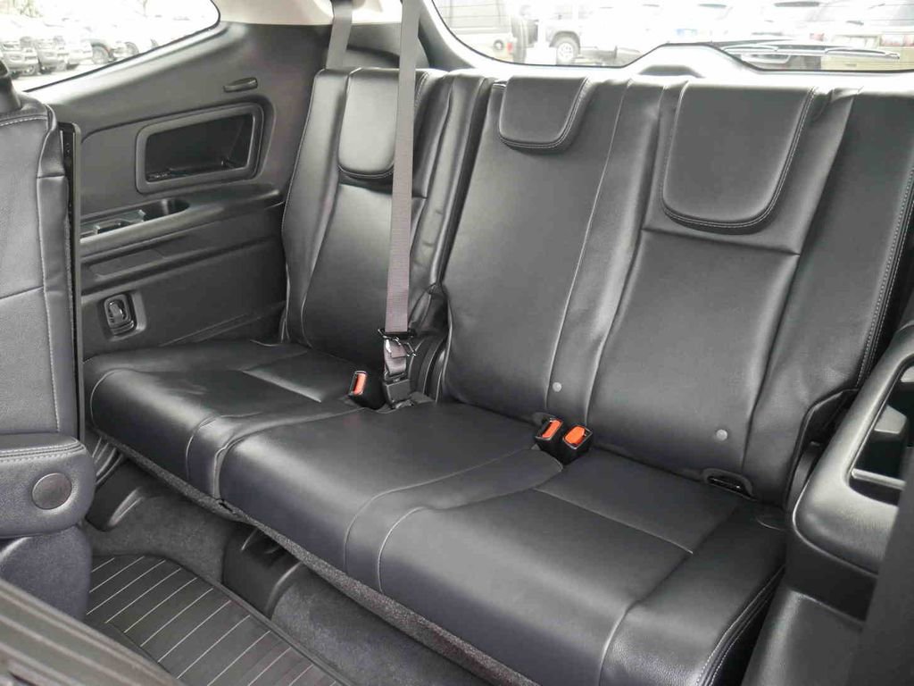 Used 2022 Subaru Ascent Limited image 15