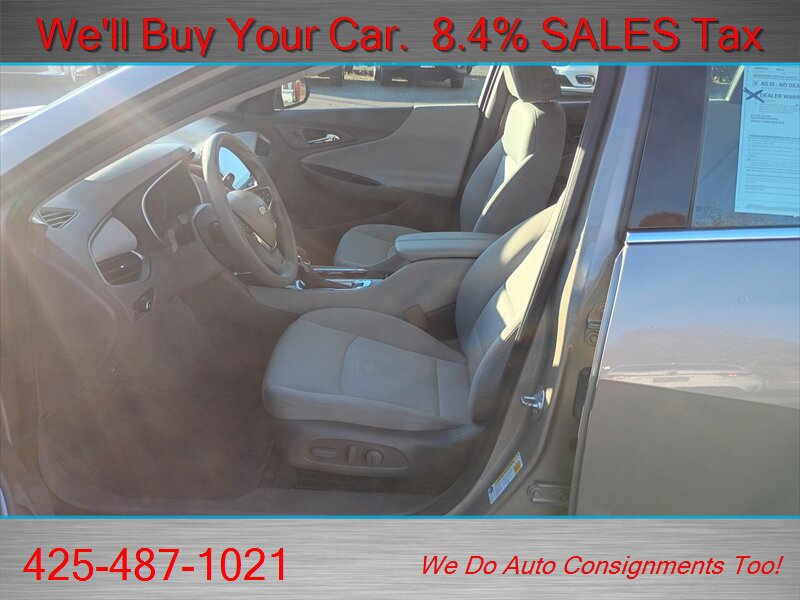 Used 2025 Chevrolet Malibu LT FWD image 11