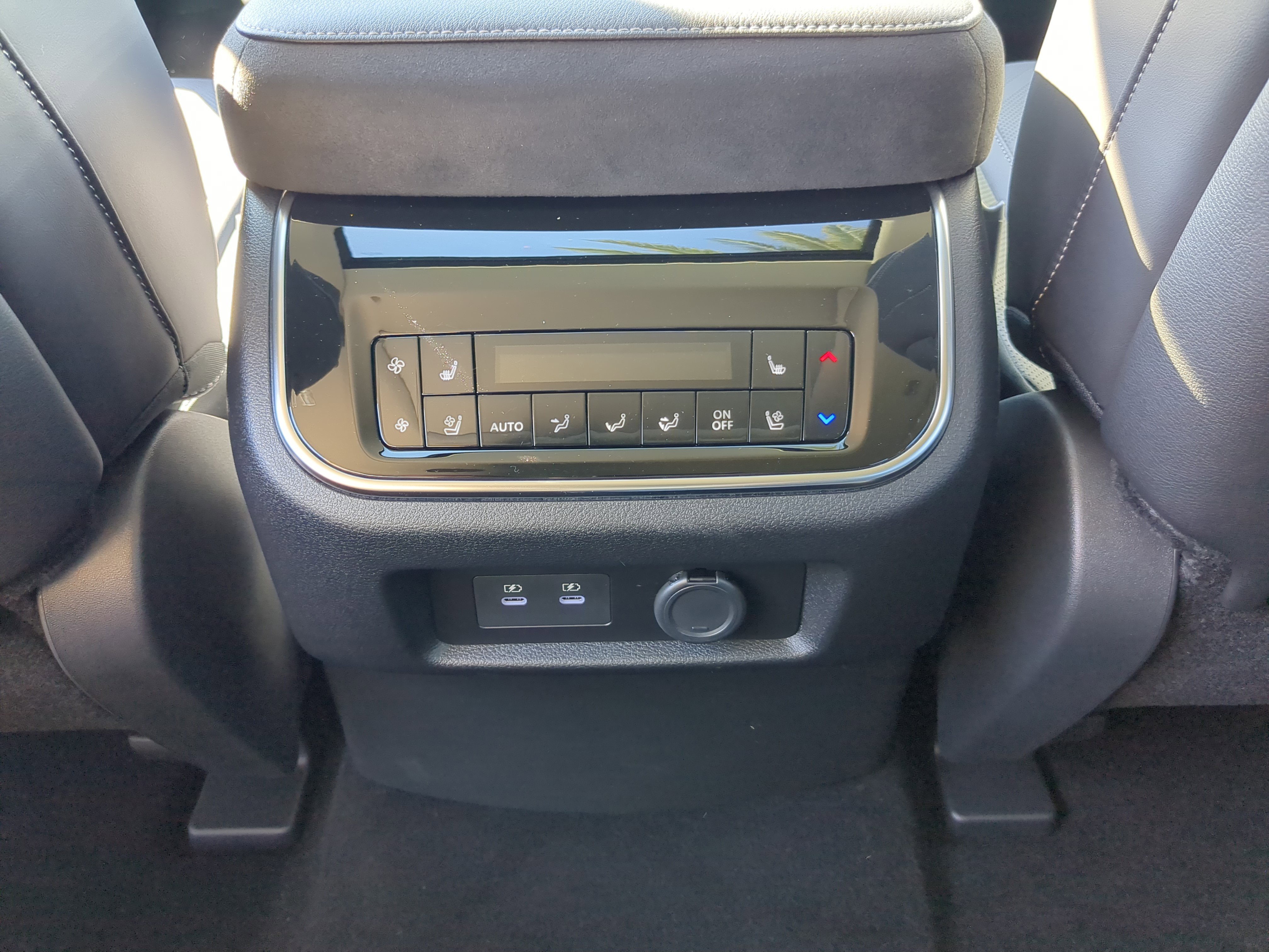 New 2026 INFINITI QX80 Luxe w/ Cargo Package image 26