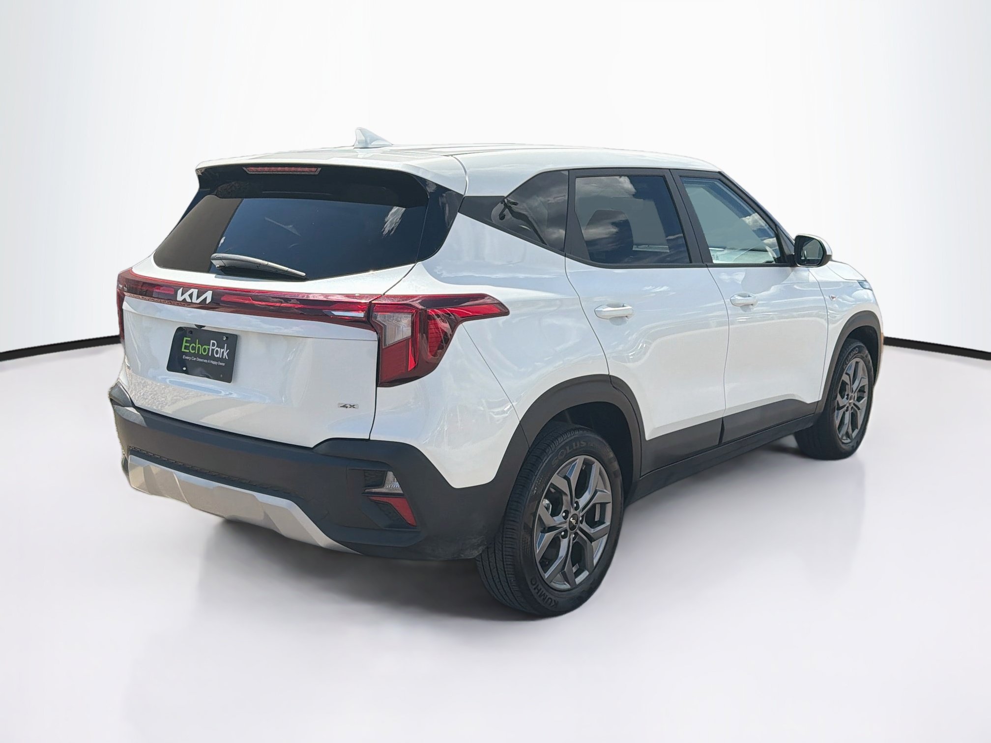 Used 2026 Kia Seltos LX AWD/4WD image 9