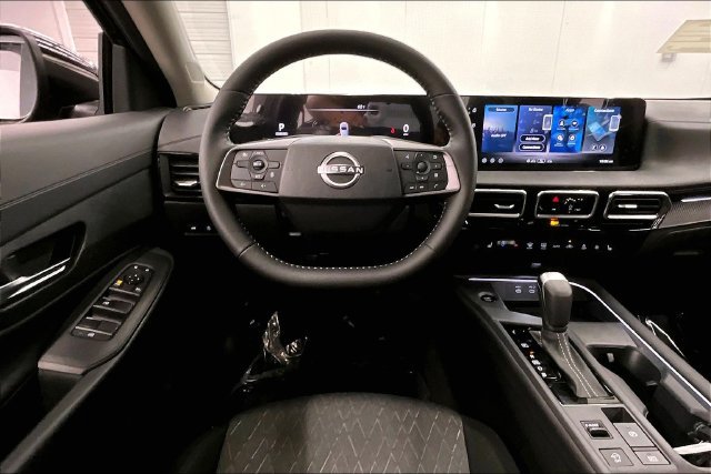 New 2026 Nissan Sentra SV w/ SV Convenience Package FWD image 22