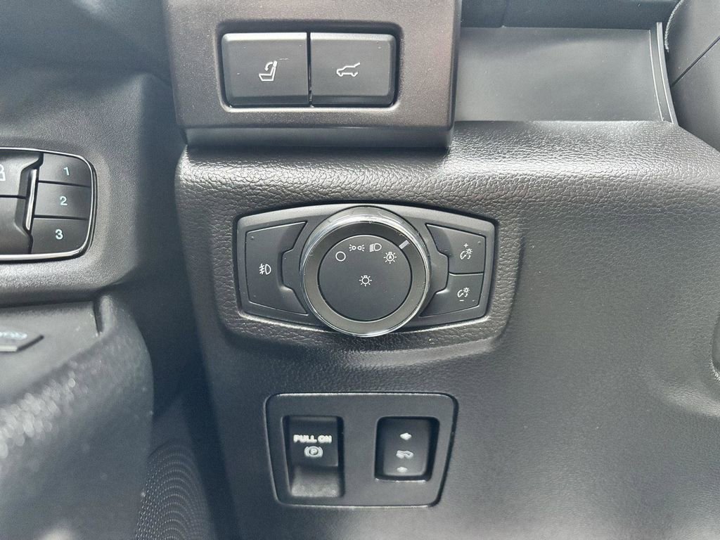 Used 2020 Ford Expedition Max Limited w/ Special Edition Package image 39