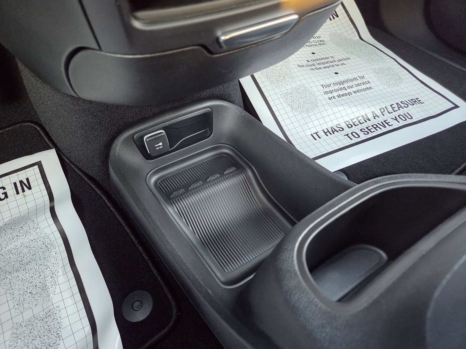 New 2026 Chrysler Voyager LX FWD image 25