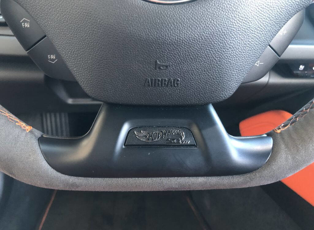 Used 2018 Chevrolet Camaro SS w/ Hot Wheels Edition image 31