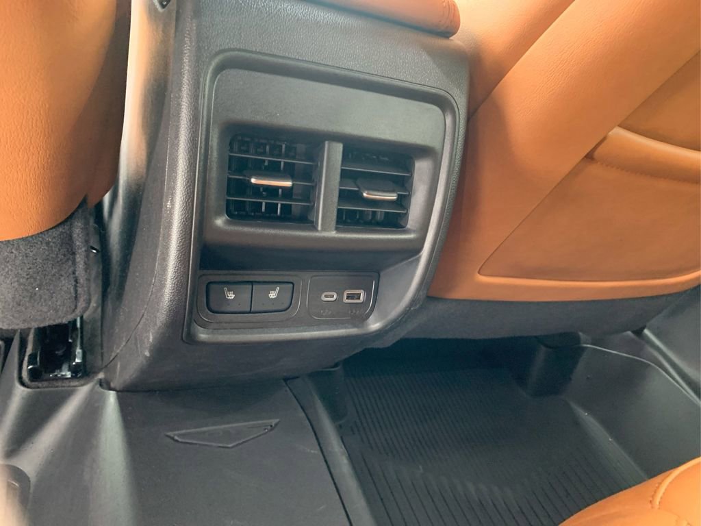 Used 2025 Cadillac XT4 Sport image 18