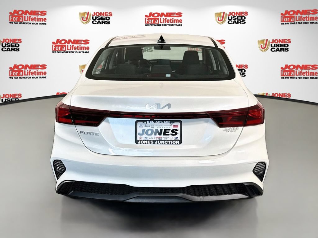 Used 2024 Kia Forte LXS w/ LXS Technology Package FWD image 14