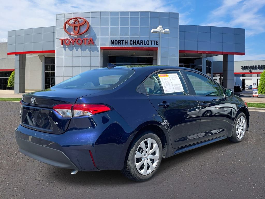 Used 2024 Toyota Corolla LE image 7