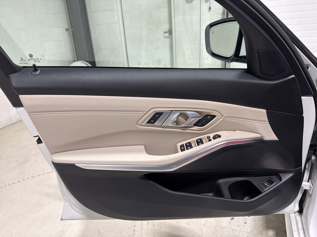 Used 2022 BMW 330i xDrive Sedan w/ M Sport Package image 14