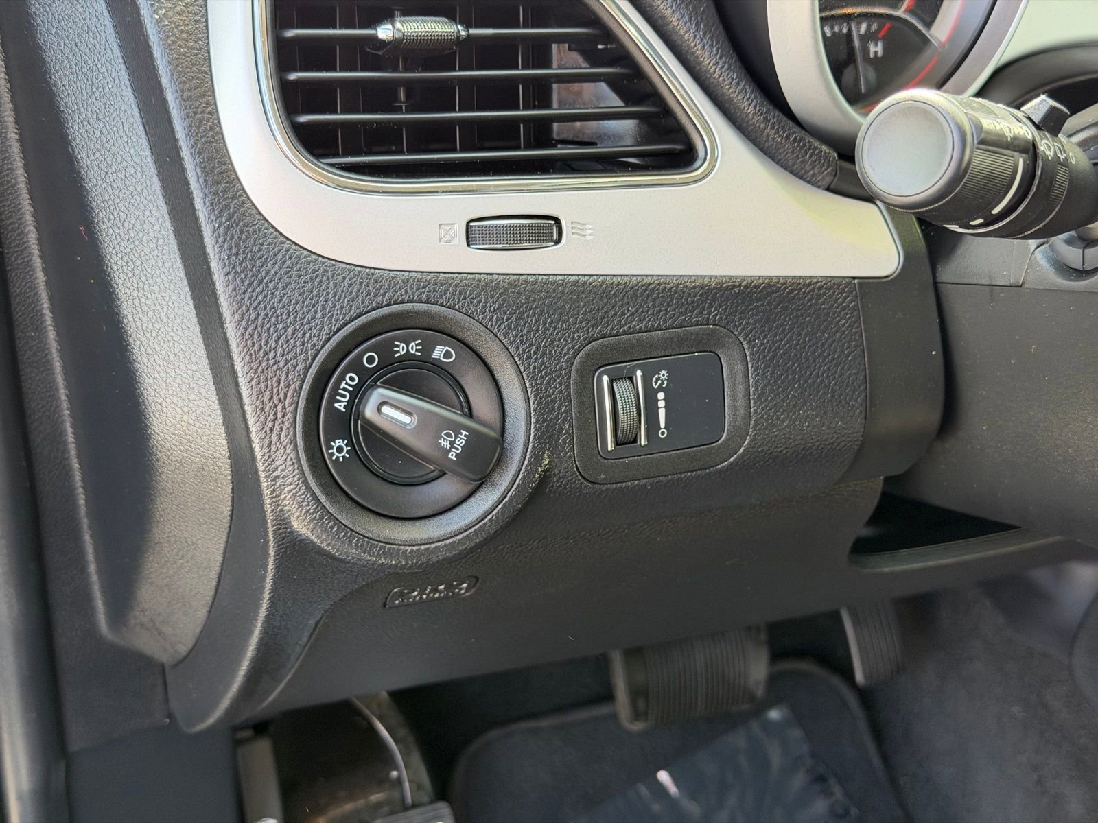 Used 2019 Dodge Journey SE w/ Premium Group FWD image 14