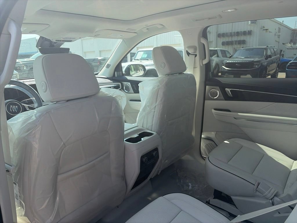 New 2027 Buick Enclave Avenir AWD/4WD image 6