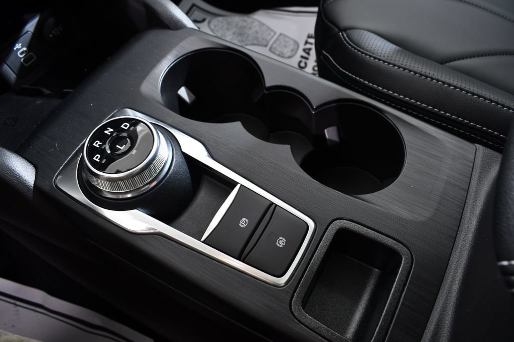 New 2025 Ford Escape SE w/ PHEV Premium Package FWD image 32
