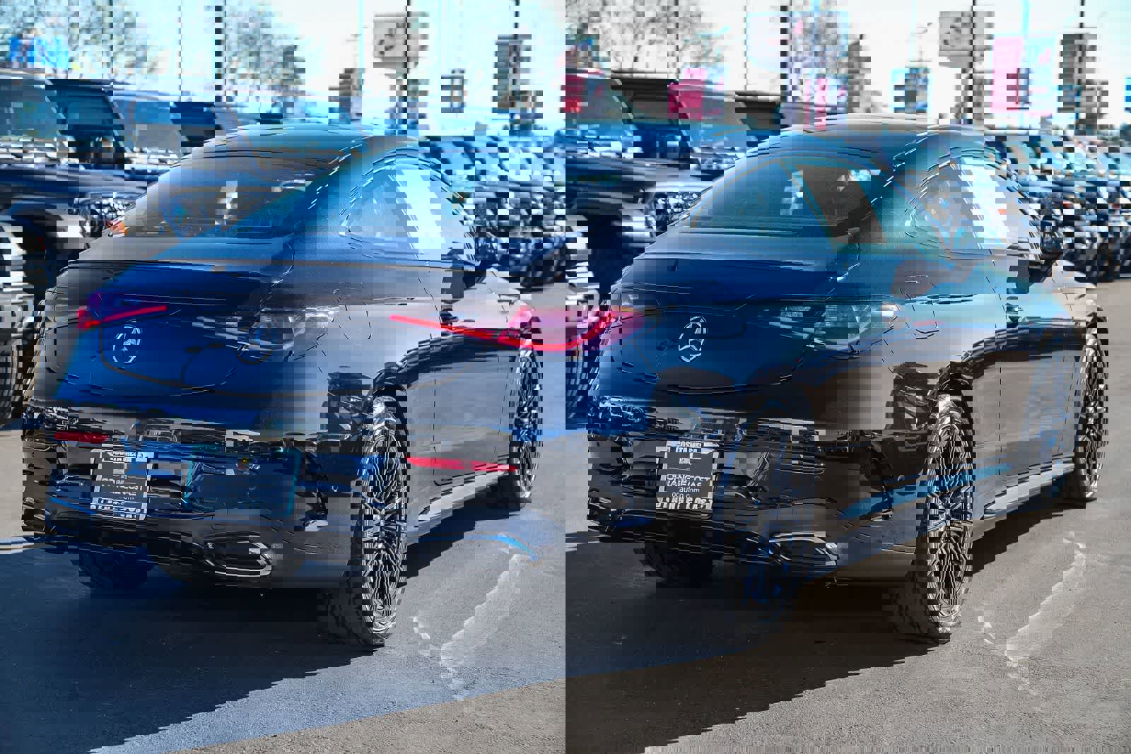 Used 2025 Mercedes-Benz CLE 300 4MATIC Coupe image 4