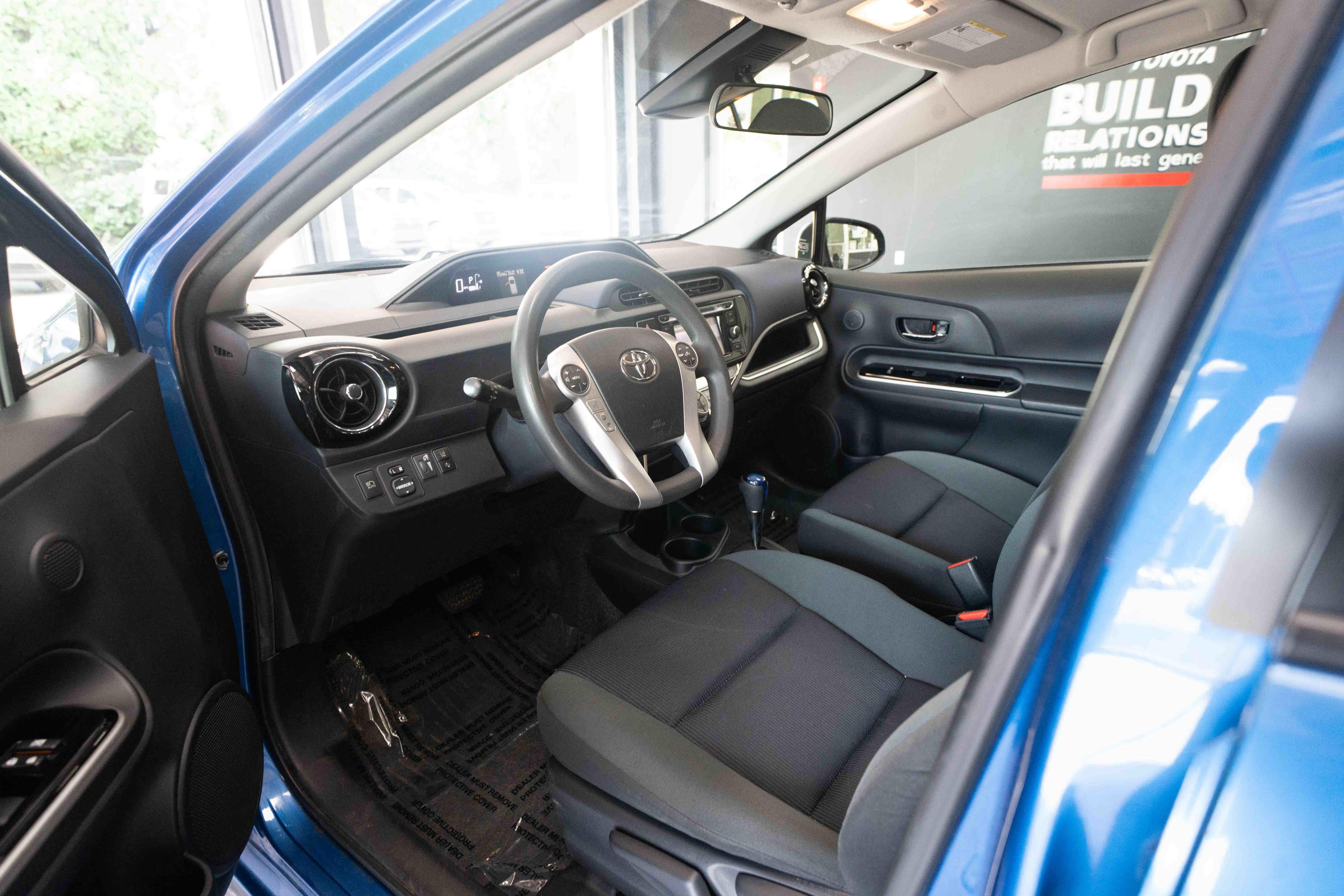 Used 2017 Toyota Prius C Two FWD image 7