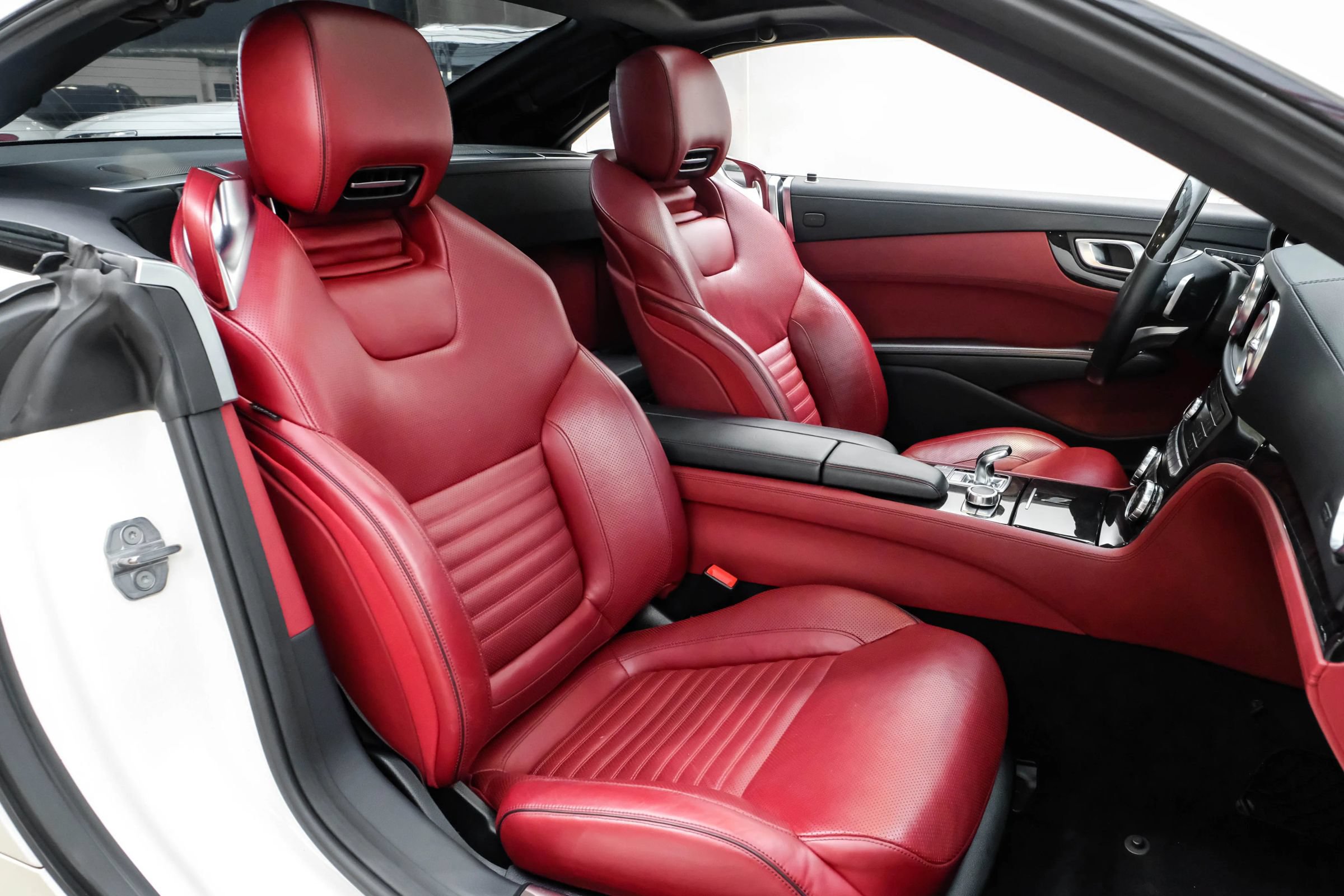 Used 2020 Mercedes-Benz SL 450 w/ Premium Package image 28