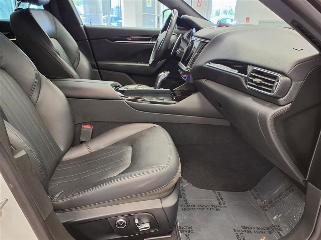 Used 2023 Maserati Levante Modena image 10