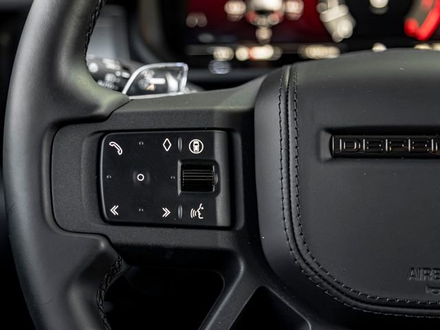 Used 2025 Land Rover Defender 110 AWD/4WD image 23
