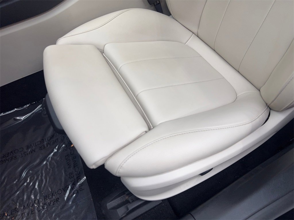 Used 2022 Mercedes-Benz CLA 250 4MATIC image 28